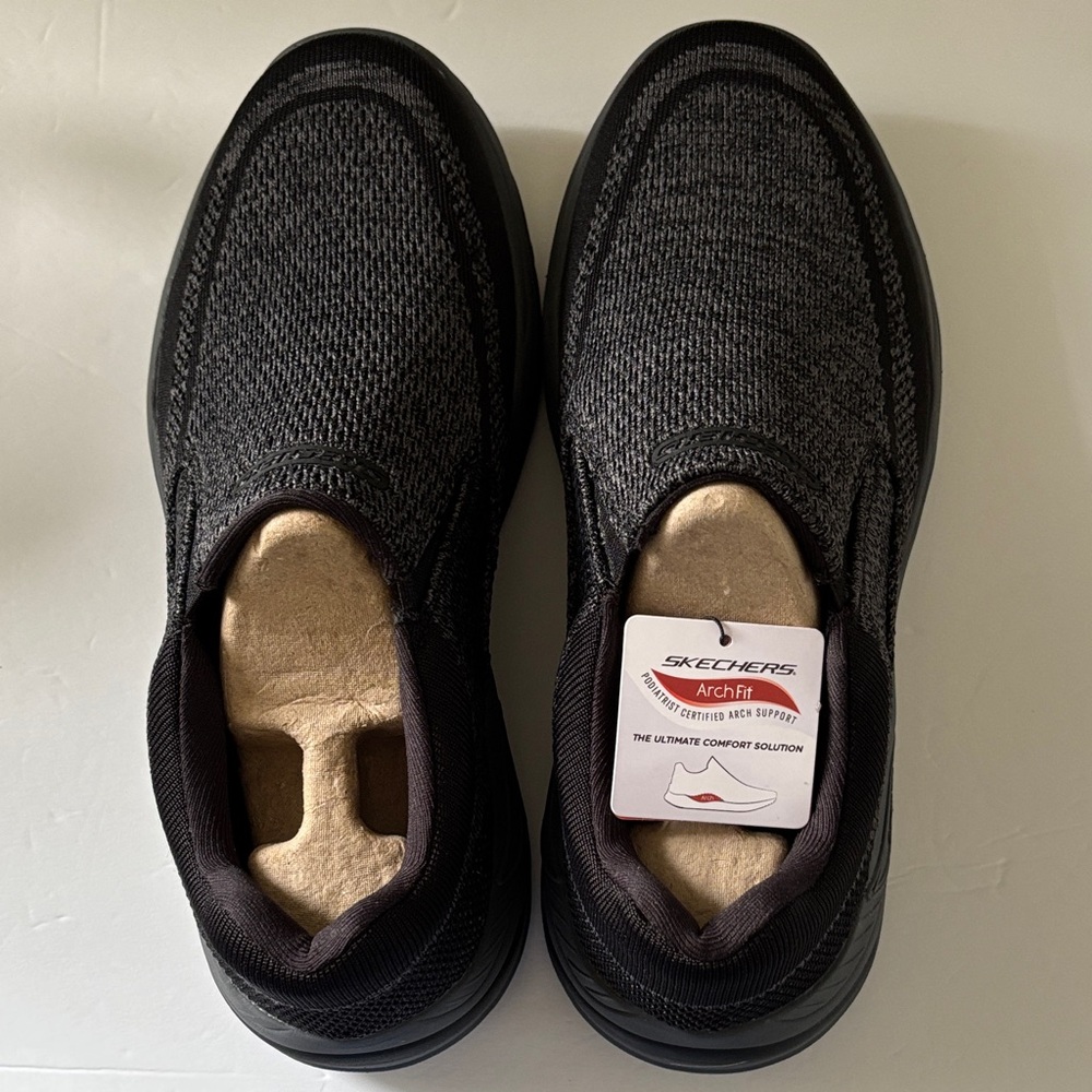 Skechers Men's Charcoal Slip-On Loafers Size 9 Extra Wide Fit